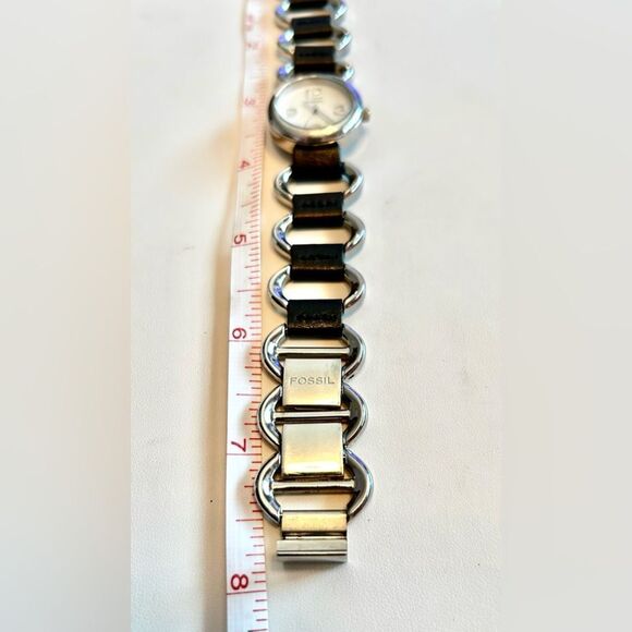 EUC Fossil Silver and Black Women's Watch - Picture 2 of 5